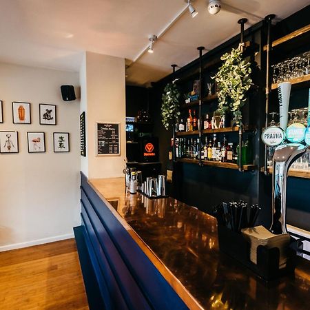Mordon Bar And Lodge Ньюки Экстерьер фото